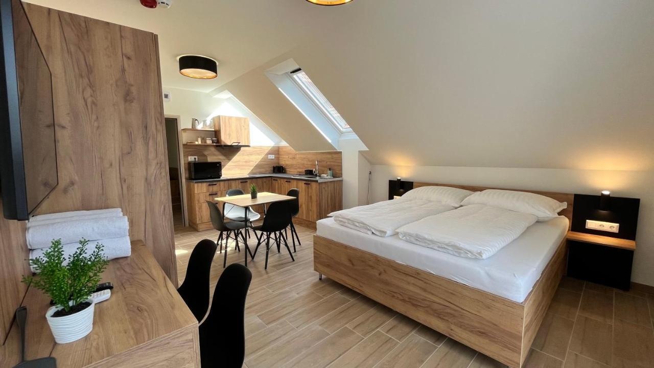 Rezidex Apartmanhaz Σέγκεντ Εξωτερικό φωτογραφία